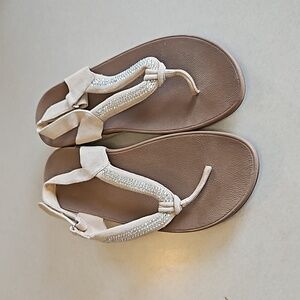 Tan suede thong fitflop sandals